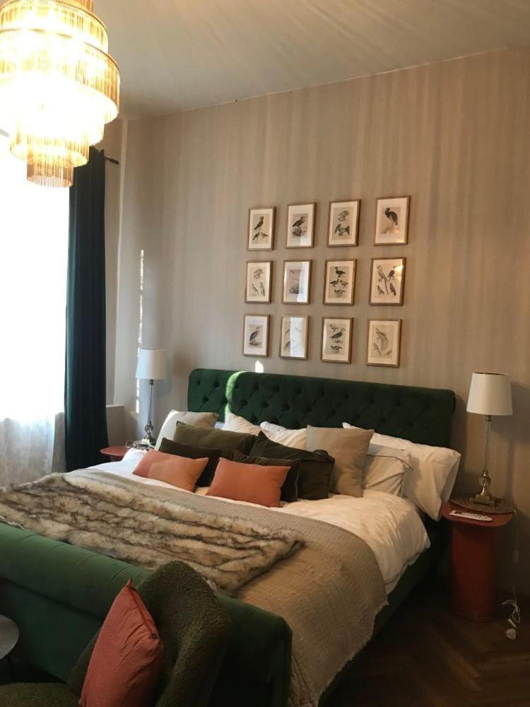 Beautiful, Historic Manoir In Semi-Rural Setting Villa Viré Exteriör bild