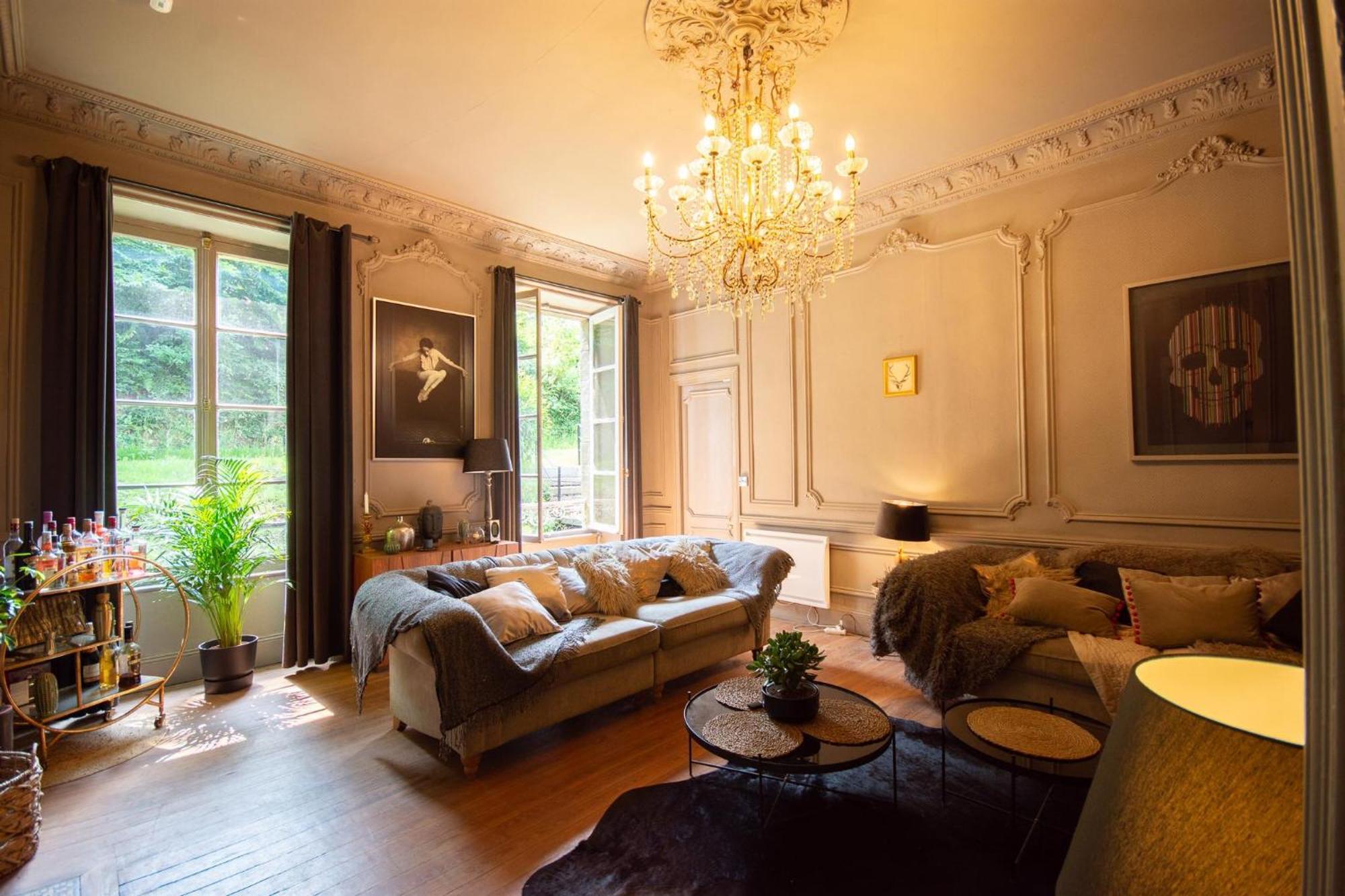 Beautiful, Historic Manoir In Semi-Rural Setting Villa Viré Exteriör bild